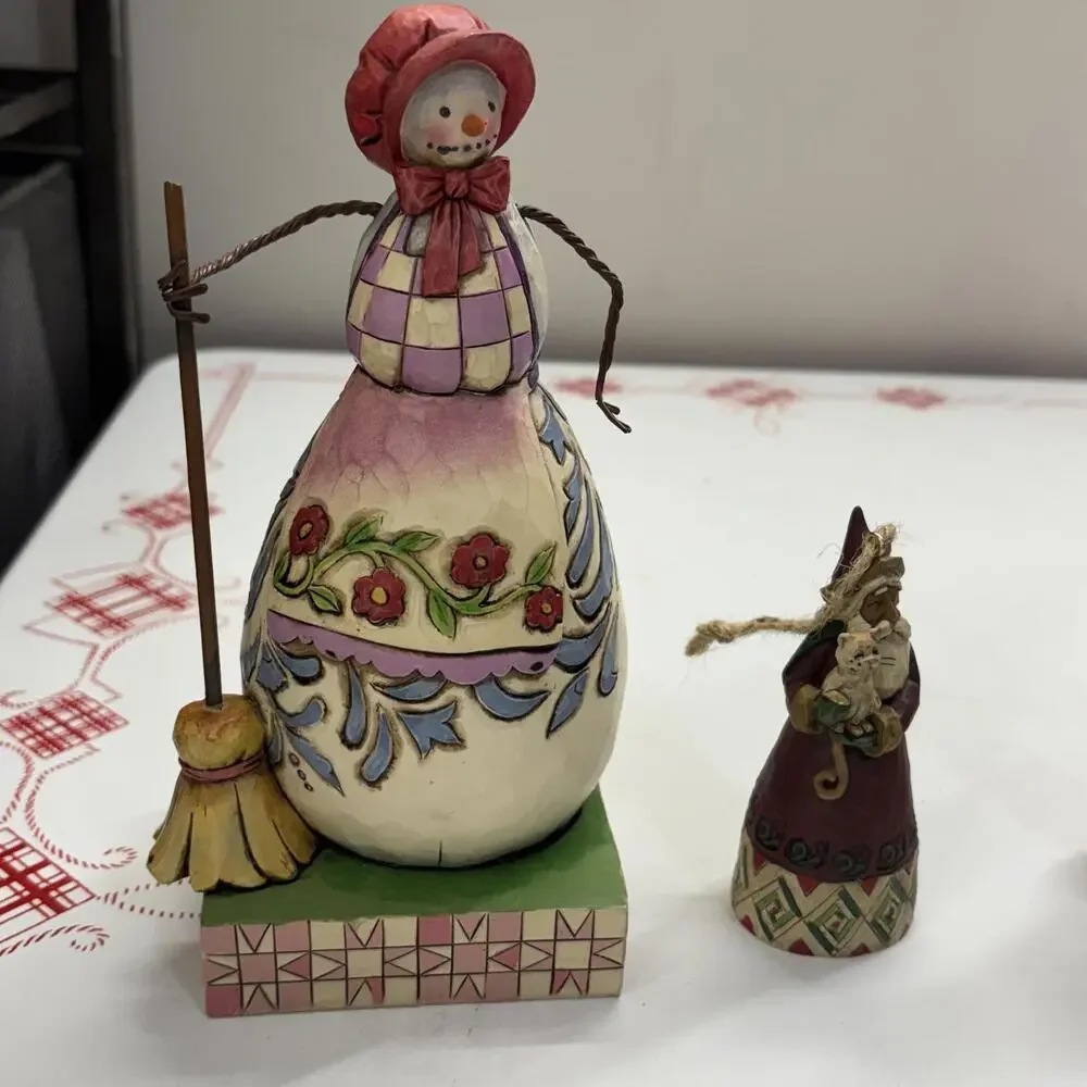 Bundle of 4 Jim Shore ornaments and figurine